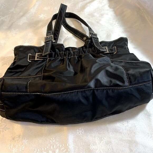 Large Kenneth Cole Nylon Handbag Shoulder Bag Black Gorgeous - Picture 4 of 5